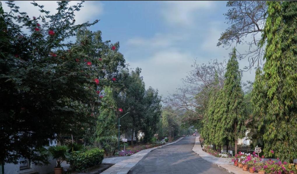 Modi'S Resort, Karjat Esterno foto